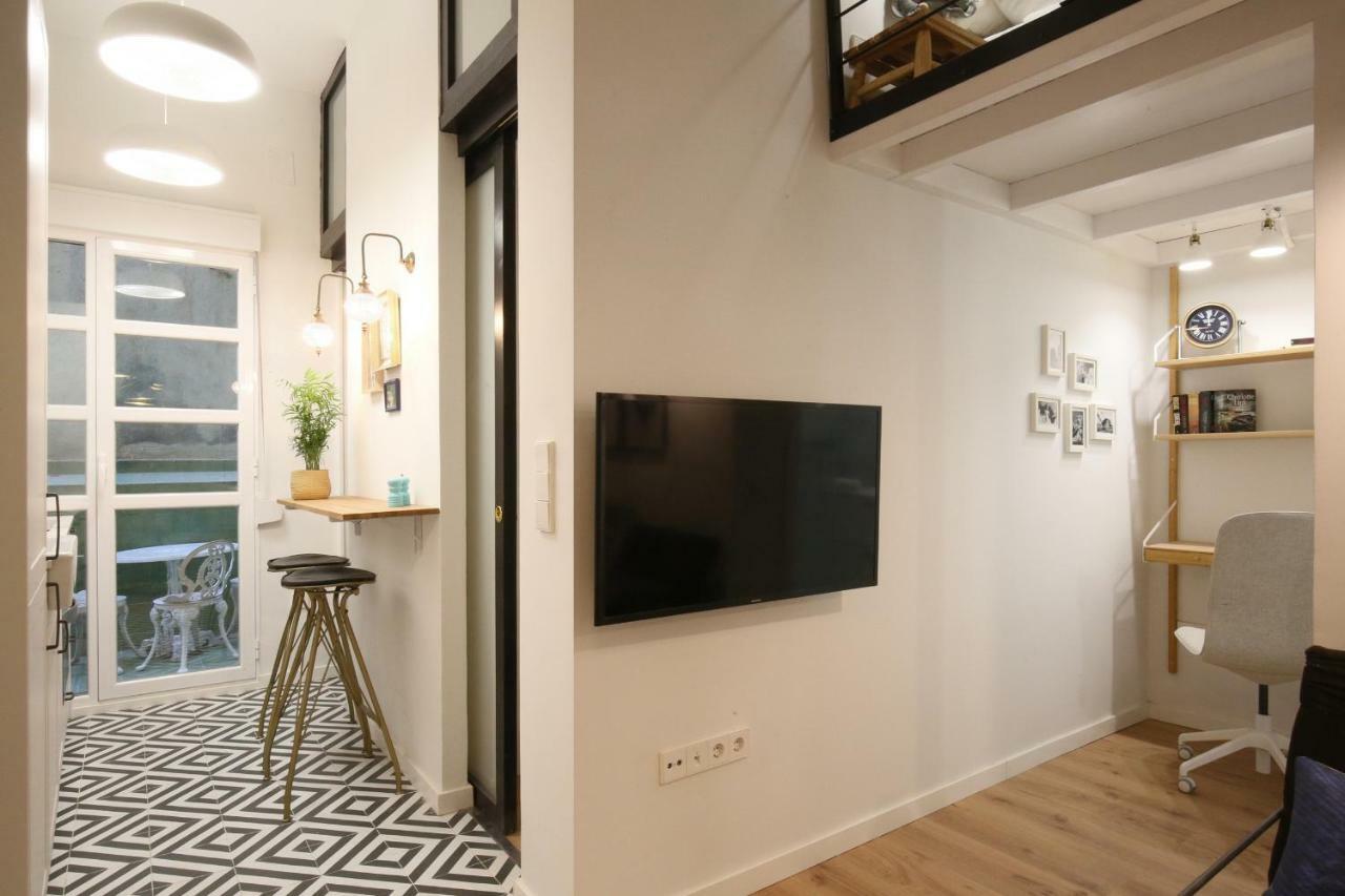 Moderno Y Reformado Apartamento Al Lado Del Museo — Fotos 2